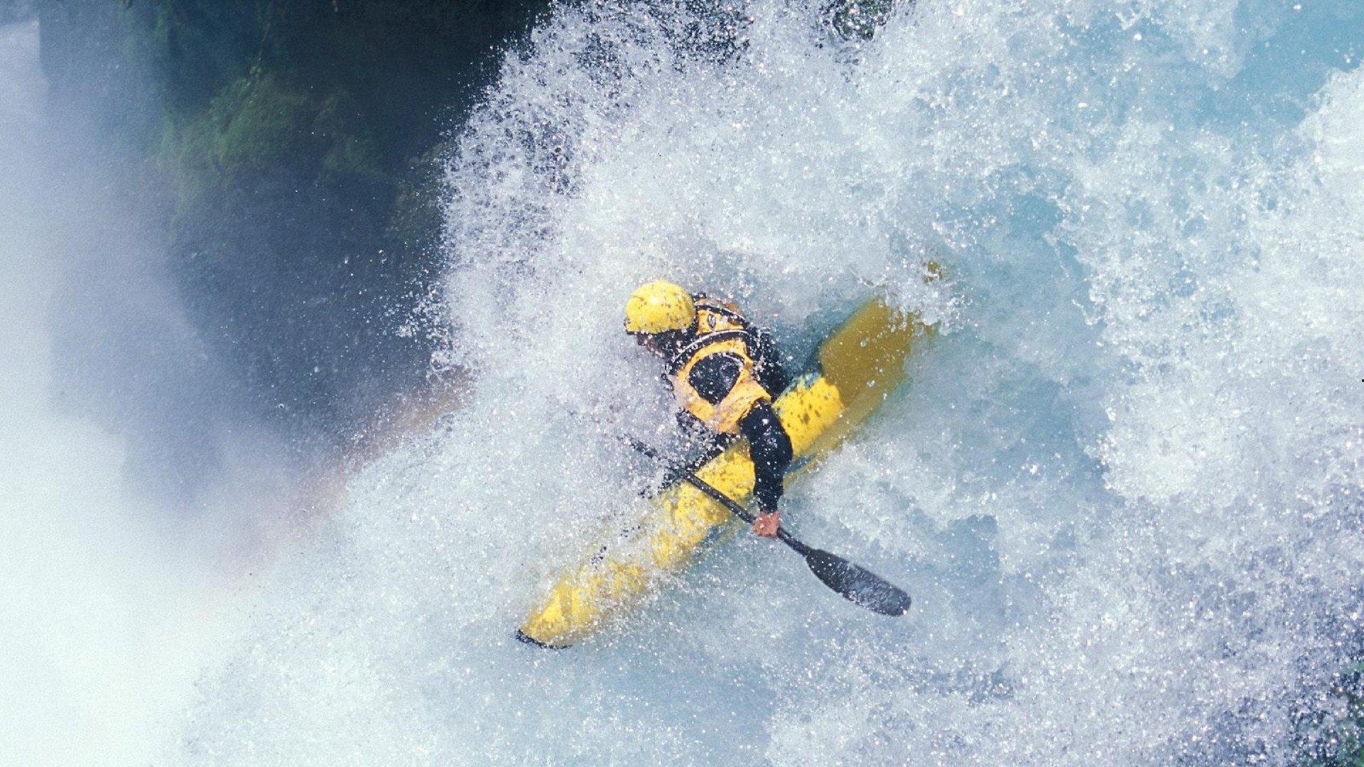 澳篮评论员为杨瀚森鸣不平，队友浪费传球视野 若换体系有望成就两双数据